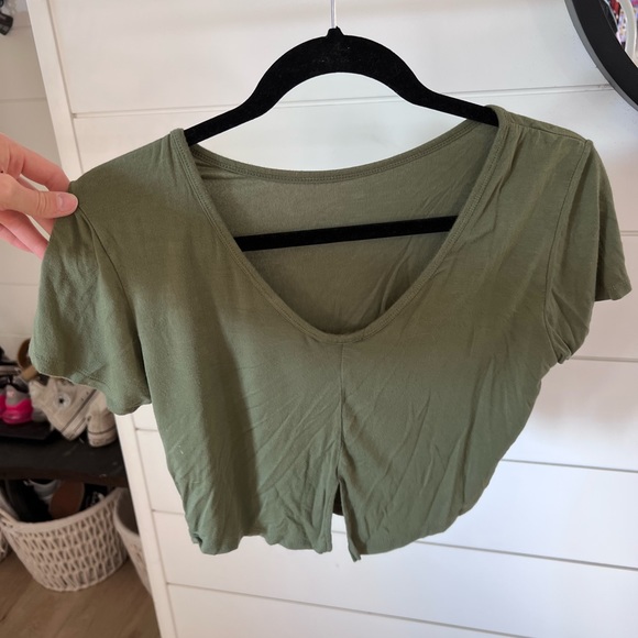 Alphalete crop top - Picture 2 of 2